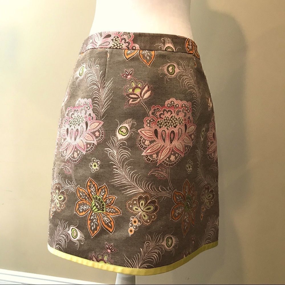 Ectcetera jacquard floral and flowered skirt Size 8